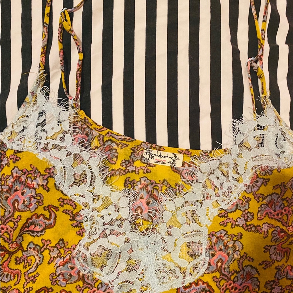 Free People Printed ‘Pretty Thing’ Cami in Size Small - Picture 7 of 8